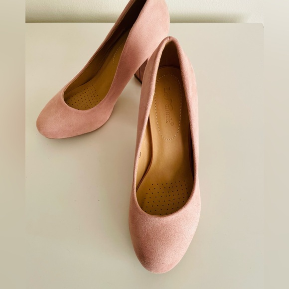 “Lov🤍Mark” Dusty Rose Suede Pumps NWOT - Picture 3 of 8